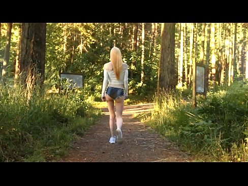 ❤️ Skaista sieviete kustas lēni, nevis kails video Krievu porno pie mums ️❤